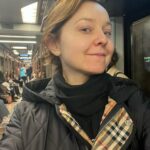 Valentina Rubtsova Instagram - Абсолютный рекорд по количеству пассажиров ,перевезённых Московским метрополитеном за сутки, был зафиксирован 26 декабря 2014 года - тогда подземкой воспользовались девять миллионов 715 тысяч 635 человек! Метро рулит! 🚇