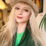 Valeria Lukyanova Instagram - Моя мама везет такой же образ жизни как и я . И результат на лицо и фигуру . Как вам? @iren_pashkevich #красота #омоложения #омоложениекиев #похудеть #иринапашкевич #иринапашкеева
