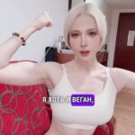 Valeria Lukyanova Instagram – «Здравствуйте. Почему игрок в основном не стареет ? С чем это связано? Биороботы стареют, по программе , значит в нас нет программы ? Хотелось бы об этом подробнее узнать.»

Здравствуйте. Как ни странно , Игрок,  Игроку  тоже рознь . Один Игрок не будет стареть , другой будет . Третий будет медленно стареть . И этому сопутствует масса факторов !!!! 

старость — это болезнь вирусной этимологии и связана она с токсинами микробиома , грибков и других паразитов накопленных  в людях . 

Так же старость это метальная программа и психический вирус. Это настройка . 

Даже если человек очень хорошо чистится от паразитов ,  но при этом , внутри себя он не уверен в том , что старость это «настройка», то  тело его состариться , чисто из-за своей веры в то , что тело должно состариться. При этом человек может искренне верить в то,  что вечная молодость возможна,  просто ему не хватает веры что это возможно конкретно в его случае. ⬇️⬇️⬇️ #кристианстюрт #вампиры #омоложения #трансгуманист #маг #магия #омоложениебезиглы #красиваядевушка #актриса