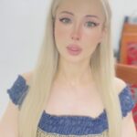 Valeria Lukyanova Instagram – Я  я ТОЧНО знаю , что мы в симмуляции! 

И помню миры откуда я пришла , и где прямо сейчас нахожусь. А часть моего сознания находится в персонаже Валериты Пашкевич или Аматуе, то есть фактически для меня это так, как если бы я была подключена через аппарат погружения в эту мерность и мое тело бы лежало где-то в Антарктиде с другими персонажами кто выжил после 2 мировой и скрылись в Латинской Америке , а потом перебрались в телах клонов в эту реальность и были разбросаны по миру, затем мы начали искать друг друга и нашли.

То есть нас там лежит по сути не более 10-15 человек людей из нашей группы. 

Есть еще персонажи в Игре которые втираются в доверие и пытаются нас обмануть под видом того, что они одни из нас. Но мы все уже в 18 лет точно знали кто мы , были самостоятельны а в 25 был разбросаны по свету но уже каждый стоят на своих ногах и вел такую деятельность которую не назвать стандартной. Так как все Игроки это творческие люди и нам важно чтобы каждый день был яркий , чтобы это был праздник наполненный красками. Ведь мы в Игре, а раз пришли значит надо оторваться по полной! 

А что касается других Игроков, то не все персонажи пробуждаются, но им пространство как бы намекает. Хотите  пробудится в компании таких как мы, тогда ждем вас в Меркабе. Хотите узнать кто вы и откуда, если вы ощущаете себя живым человеком и найти таких же как вы? Приходите это факт – мы поможем . 

Какой у кого запрос сейчас опишите в комментариях. #матрица #валериялукьянова #симмуляция #новаярезиденция #адронныйколлайдер #церн #эзотерик