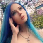 Valeria Lukyanova Instagram - Топ 5 фактов о нашем БИО скафандре Аватаре, которые МНОГИМ неизвестны. 1. Мы рождаемся с разным запасом прочности , т к строимся из тела матери и если она была в дефицитах на момент беременности - ребенок родится слабым и будет болеть, пока не восполнит нормы микроэлементов и витаминов. 2. Генетические болезни лечатся, путем изменения рациона питания. Так как все органы обновляются и благодаря питанию и его качеству строятся новые органы начиная от костей и заканчивая кожей и волосами. 3. Нам хочется после сладкого соленого, а после соленого сладкого не с проста. А потому что грибок , не может расщеплять пищу для себя , если там сразу не будет сразу всех вкусов ( ему важно одновременно - сахар, соль, кислота и жир) 4. Редкие волосы с рождения можно потом сделать густыми. Это не генетика а хроническая нехватка строительного материала , см. пункт 1. 5. Микробы выбирают вам полового партнера и включают гормоны похоти “бабочки в животе”: вот почему когда они пропадают вы расстаетесь. Они выбирают вам партнера по своим критериям от вас ничего не зависит. #тайныезнания #микробиолог #микробиология #эзотерик #аматуе #pleyadianosseresdeluz #pleyades #pleyadianos #amatue #valerialukyanova #mariaorsic #vril #ovni #alien #nordicaliens
