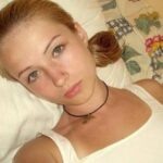 Valeria Lukyanova Instagram - На 1 фото мне 16 , на других ребенок . И мне часто навешивают такой маркер старения , как нависшие веки! Но у меня это естественно форма глаз , и более того я никогда не считала что это недостаток. 💥Я очень довольна своим цветом глаз и формой , по-моему смотрится очень круто и большое достоинство , что я не потеряла эту форму и юношескую припухлость до сих пор , у меня своя натуральная красивая и уникальная форма глаз , и всем людям у которых такое же строение ( глаза с капюшоном ) я не советую менять разрез и комплектовать! Наоборот это ваша отличительная особенность , если делаешь смоки Айс с такой формой глаз - это смотрится очень магически…. Отпишитесь в комментариях у кого ещё такие глаза зайду к вам на странице по лайкаю ваши фотки!) 😍🌹 #глазаскапюшоном #разрезглаз #зеленыеглаза