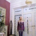 Valeria Lukyanova Instagram - Колоратурное сопрано Я всегда считала, что люди не любят высокие голоса, старалась петь пониже, хотя это не мой примарный тон . Хоть у меня 4 октавы мне по душе петь повыше, но научилась петь и низко, со временем. Но сегодня столько приятных отзывов получила именно на высокий голос) Что решила написать вам название самых высоких песен в репертуаре : Может кто-то чего-то еще не слышал) 1. One Expectation-2 Amatue 2. И позволить себе любить Amatue 3. Свет во мне Amatue 4. Океан Света Amatue 5. Я кричу ваши имена Amatue 6. Мой Север Amatue 7. Возвращение Amatue 8. Марсианская царица Amatue 9. Джунгли Amatue , 10 Алтай Amatue . ✅ По этим названиям вы можете найти мои песни ВКонтакте, Либо просто вбить в Google и вам высветится , где они находятся многие из которых есть в YouTube! Расскажите, а какие мои песни для вас самые любимые и типа каких песен вы хотели бы , чтобы я записала в будущем? #певица #сопрано #колоратура #колоратурноесопрано #операкроссовер #operacrossover #coloratura #amatue #vril #mariaorsic #alien #valerialukyanova
