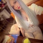 Valeria Lukyanova Instagram - Мое питание и расписание : 1. Я ем 1 раз в день) 2. пью протеин , 3. ем бады и минералы , аминокислоты ) утро: бады чай предтрен, в обед протеин кремний коллаген и бады. Вечером какой-нибудь салат или другой ужин по типу такого, как на фото ….. а как ваш рацион ? Моя группа по омоложению по ссылке в профиле !!! #валериялукьянова #аматуе #веган #малоед #сыроед #зож #маг #омоложение