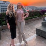 Valeria Lukyanova Instagram - Мы с @malva_she , ведущие эксперты лаборатории Меркаба - выложили супер крутой коктейль в нашей ветке по микробиологии , для разжижения и detox лимфы! ⚜️⚜️⚜️ вдохновленные нашими исследованиями по микробиологии и геронтологии, решили сделать подарок всем участникам оккультного общества Меркаба, так что можете заходить и забирать рецепт! Кому интересна сфера омоложения в области натуропатии и паразитологии вступайте в группу по ссылке в профиле!! #микробиология #лимфа #натуропатия #валериялукьянова #аматуе #vril #blacksun #vrilsociety