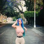 Valeria Lukyanova Instagram - Большинство людей не знает о том, что бесконечная регенерация возможна. Если бы они об этом знали, уверена полностью изменили бы свой подход к питанию и в целом образу жизни. Ну как говорится : «учитель приходит только тогда — когда ученик готов.» Возможно они просто не готовы , поэтому им пока не попадалось моя информация. Поэтому с них : взятки - гладки. Они об этом не знают , поэтому ведут среднестатистический образ жизни , который их очень быстро приводит к процессу энтропии , то есть к старости и смерти. Ну что же сказать о тех , кто годами сидит на моей странице , пьет саду и полынь тройчатку, мнит себя знающим человеком хотя результатов так и не получил , и так и не решился на трансформация , и так и не пришел на курс « эталонный аватар”? Это вам не действительно не понять . Подскажите , почему вы до сих пор этого не сделали? Группа по ссылке в профиле ! Чтобы посмотреть результаты моих учеников проходите по ссылке в сторис прямо сейчас идёт эфир ✅🌺🤝 #валериялукьянова #эзотерик #аматуе #регенерация #тонкаяталия #омоложениебезопераций #amatue #valerialukyanova #vril #alien #angel #doll