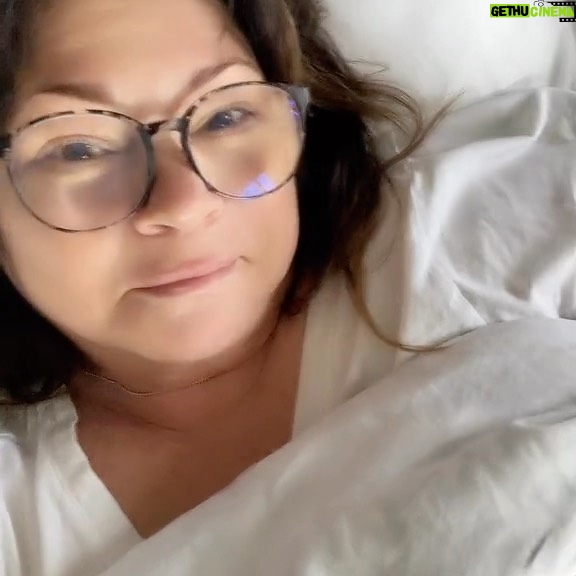 Valerie Bertinelli Instagram - We had such a cozy weekend ☺️ I hope you got some time to relax and recharge. 😹 Enjoy your week!