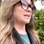 Valerie Bertinelli Instagram - Wow. Did not realize I was opening up a can of worms with a post about tolerance. I fear some in this country have gotten way too comfortable with hate and that makes me so sad. I beg some of you to stop and take a breath before you react with vitriol, and do your best to open your heart to the love that you know Jesus has for you and react in kind, or don’t react at all and just keep scrolling. Peace 🤍
