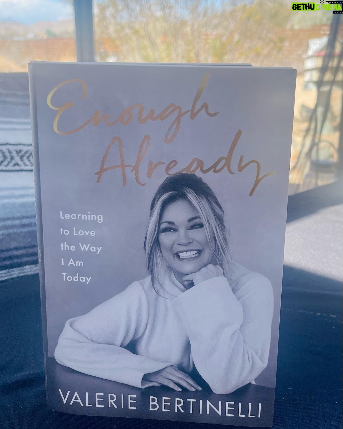 Valerie Bertinelli Instagram - ✨Gratitude Check!! ✨ Today is #BookLoversDay, and I want to send FIVE of you a signed copy of my book "Enough Already!" 🥰 All you gotta do is tag someone and let them know why you're thankful for them with hashtag #EnoughAlready! 🙏🏼 I’ll announce the winners on Thursday! 😘 Goodluck!
