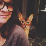 Valerie Bertinelli Instagram - A little hard to believe it’s been 10 years since I’ve held this sweet guy. And I still miss him. Pet love, and loss, is… I don’t quite know how to explain it. I’ve been through a lot of love and loss throughout my life, and it’s not harder or easier it’s just…different. Ya know? Anyway, here’s a pic of my sweet Dex 🤎
