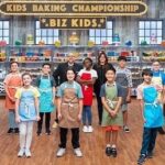 Valerie Bertinelli Instagram - ✨We're backkkk!! Next Monday is the season premiere of #KidsBakingChampionship! 🧁 First impressions are everything in the business world, so @duffgoldman and I kick off the competition by giving the kid bakers free rein to show off their bestselling dessert using the psychology of color. 🍰 Smart owners choose brand colors that highlight the most important aspects of their business, and one young baker is left feeling blue at elimination time. 💕 Tune-In Monday at 8PM on @foodnetwork and stream on @discoveryplus!!