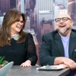 Valerie Bertinelli Instagram - TONIGHT on #KidsBakingChampionship! 🧁 Part of running a successful business is being a good leader, and we're holding interviews to hire two team leaders who will assign flavors in the cream puff cake challenge to give their team the best chance at winning. ✨ Bakers with the same flavors are put head-to-head during judgment, and the side with the most wins earns immunity for their whole team—one baker from the losing side heads for the exit. 😅 Tune- in 8 PM @foodnetwork @discoverplus! 💕