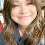 Valerie Bertinelli Instagram - Who would like a mini tour of 5150? If that’s you, and you like great food, tune in to Valerie’s Home Cooking tomorrow 11:30a!@FoodNetwork
