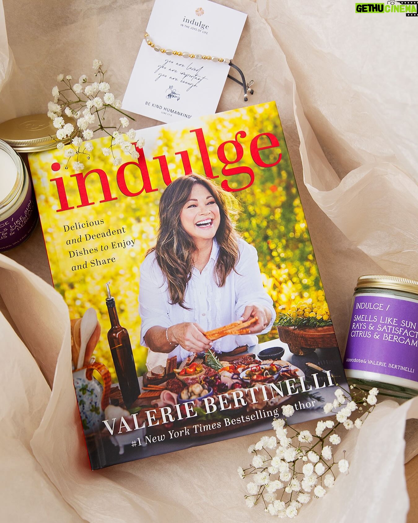 Valerie Bertinelli Instagram - Another Mother’s Day is just around the corner! And I’ve got some fun news 🥰 My publisher @harvestbooks 💜 is giving away copies of my cookbook, custom Indulge candles from @anecdotecandles and beautiful Indulge bracelets from @mysaintmyhero. You can win a book, candle, and bracelet for you AND for the mother figure in your life! Happy Mother’s Day! 💜💜 Go here to enter! ⏩️ https://m.cmpgn.page/BKmZwv Or go to the link in my story 🥰