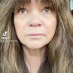 Valerie Bertinelli Instagram - my new year resolution ✌🏻🤍