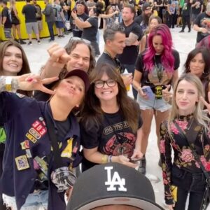 Valerie Bertinelli Instagram - About last night ❤️‍🔥

@mammothwvh @wolfvanhalen @photosbydraia @patrickbertinelli #mattbruck @timothysonoftimothy @musicpub @franksidoris @jonjourdan @ronnieficarro @the_garrett_whitlock @rockandrollrescuekel @tokyohiro @kimmiekoop55 @haleyfbaby @mauropaderni78 @mikgaffney @christinaduvarney