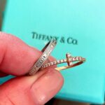 Valerie Bertinelli Instagram - Dropped a few things off with @therealreal. A couple of Tiffany rings that have some bad memories attached and a pair of shoes I wore to a wedding in January 2011 😉 They should be up in a couple of weeks! ✨💖