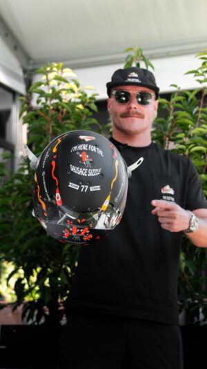 Valtteri Bottas Instagram - I’m here for the Sausage Sizzle 🌭

Find a link in my bio for the @codezeroracing Sausage Sizzle merchandise. Design by @tiffanycromwell 🇦🇺

#VB77 #F1 #AusGP #sausagesizzle 
🎥 @muzzmedia