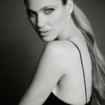 Vanesa Romero Instagram - ¿En color o en blanco y negro? #jueves #mayo