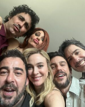 Vanesa Romero Instagram - Rodando en buena compañía 🎬…
#hotelbitcoinlapelicula #cine 
@lacanicafilms 
@idolofilms 
@palomatejero 
@juan_vidal_fernandez