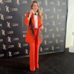 Vanesa Romero Instagram - Ayer estuve en la presentación del @festivalcinealicante ¡Qué bonita mañana pasé! ¡Nos vemos a finales de Mayo en mi tierra! 👗 @isabelsanchiscostura @mardy_nogales 💄 @rebecatfigueroa #vivaelcine #mitierra #alicante #raíces