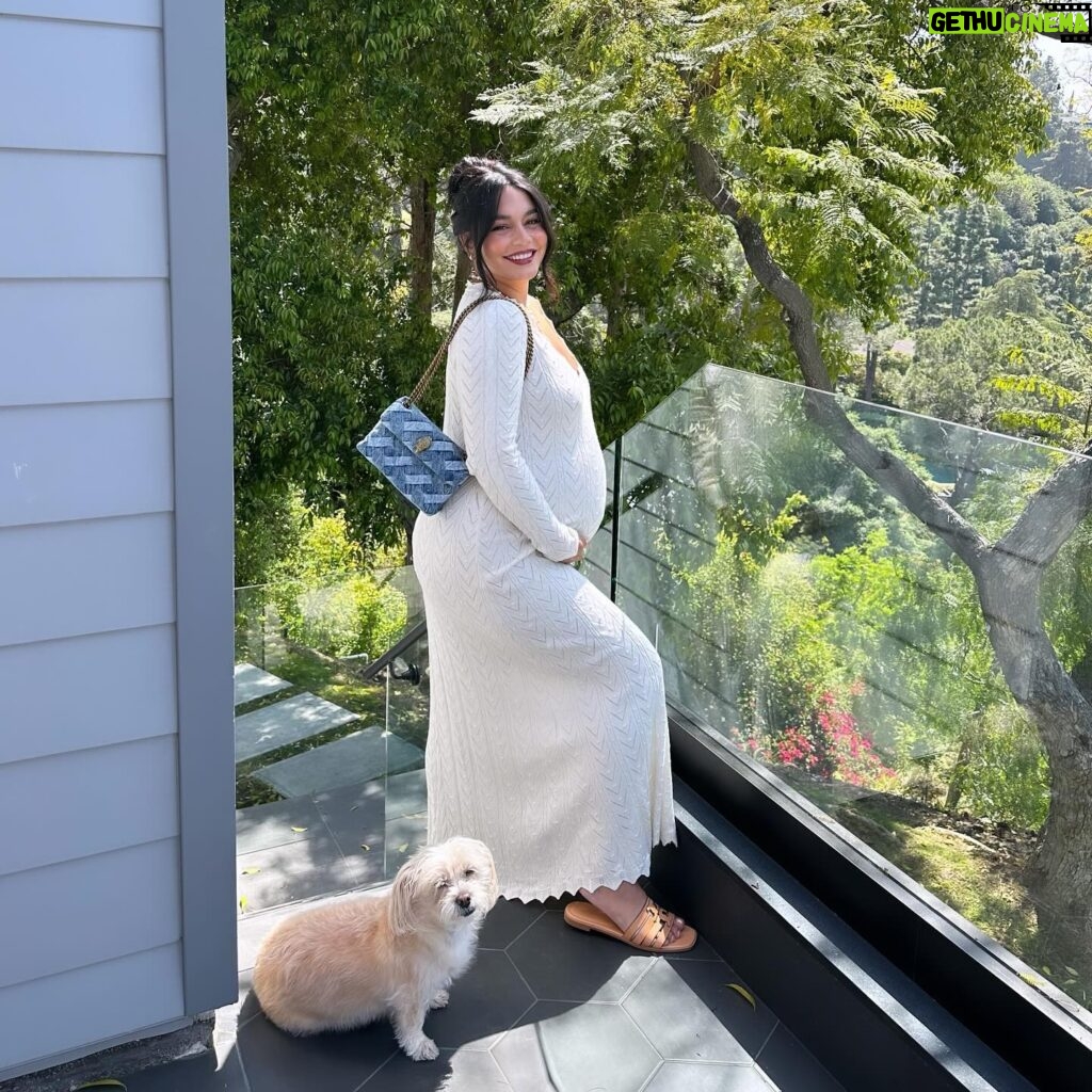 Vanessa Hudgens Instagram - Mother’s Day is around the corner. Make sure you treat all the hardworking Mommas out there! @kurtgeiger #kurtgeigerpartner