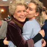 Vanessa Kirby Instagram - Thank you so much @criticschoice. Ellen and I are so honoured. It was the greatest privilege to have many days with this beautiful human. Here we are on our last one. I think I cried a bit and poss blew my nose on her jumper and she didn’t mind one bit 😂♥️