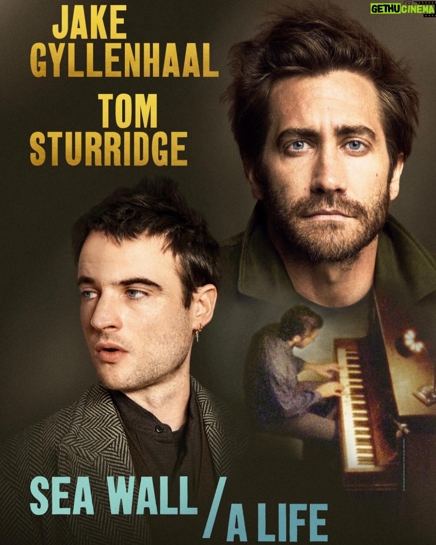 Vanessa Kirby Instagram - My beautiful friend @jakegyllenhaal has made one of the most beautiful and profound pieces of theatre I’ve ever seen. It floored me. And made me feel so alive. Jake, Carrie and Tom you are all incredible. Do whatever you can to get to NYC and see it. @seawallalife