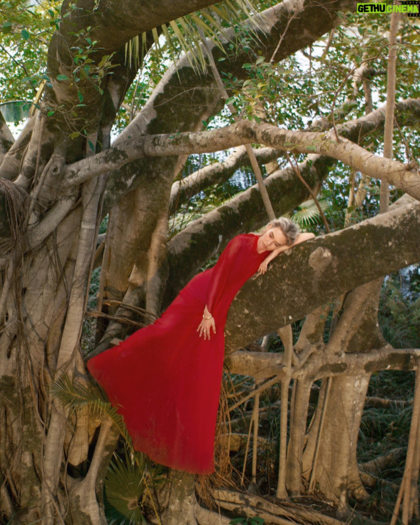 Vanessa Kirby Instagram - So honoured to have done this campaign with you all. We had the absolute happiest time shooting this, shooting in the depths of the jungle, facing cliff edges, freezing lagoons - I have never laughed through or loved an experience more. Thank you to every single person who made this shoot so ridiculously happy. And thank you deeply to the entire @cartier family 🐆 ♥️ So much love to this incredible team - @cartier @emmanuelleguillon7 @ncanguilhem @hairbyadir @missjobaker @adrianejamison #ryanhastings @fredericalovellpank @alexisasquith @oliviermulr @phantasm.tv @katheidi3 @lvroffle @lianaengel @jozepholiver