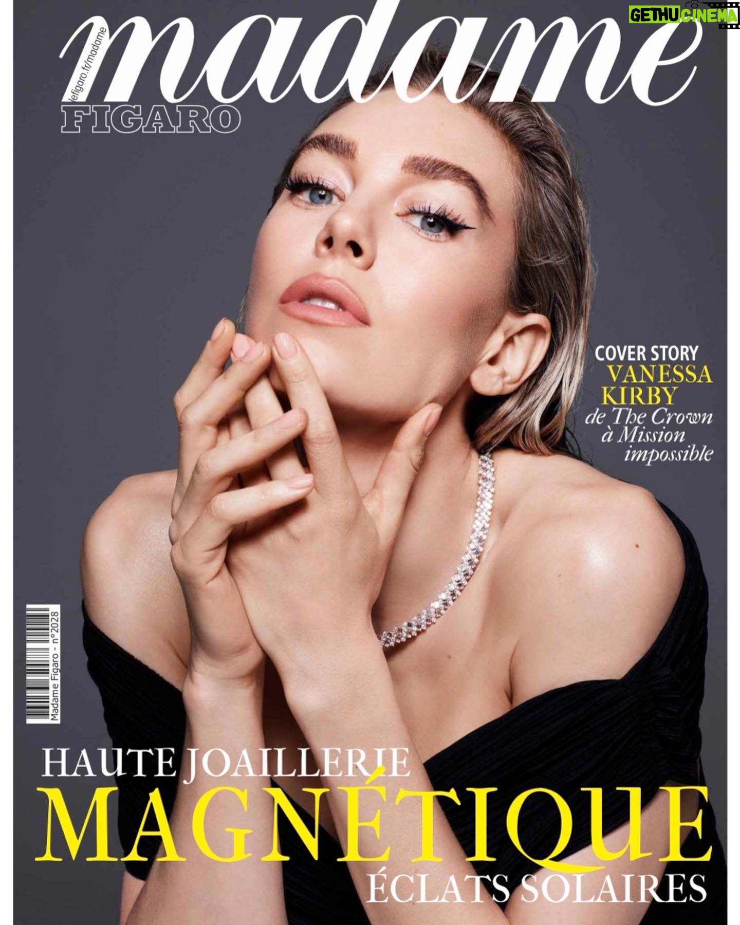 Vanessa Kirby Instagram - God did we have a lovely time doing this Adored you all and thank you so much @madamefigarofr @cartier @lvroffle and legend @rankinarchive 🤍 Photographer: @rankinarchive Stylist: @barbarabaumel Make up artist: @nikki_makeup Hair artist: @leighkeateshair Manicurist: @katewilliams0n