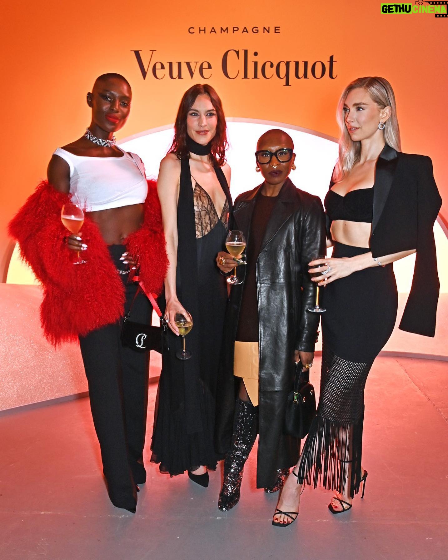 Vanessa Kirby Instagram - So lovely to spend the night in London with these women, learning about the most radical, Madame Clicquot, who in 1805 took the reins of the House and became one of the first businesswomen of modern times, breaking through so many of the barriers for women of her era - traditionally thought to be impossible. What a π₯. Go and see this beautiful exhibition on all that she achieved if you can. @veuveclicquot #ad #SolaireCulture #DrinkResponsibly