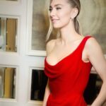 Vanessa Kirby Instagram - Thank you so much @viviennewestwood, I loved wearing you in our home town for the London premiere @napoleonmovie. And thank you as always to the true magics ride at dawn @hairbyadir @missjobaker @karlawelchstylist. So grateful for you all.