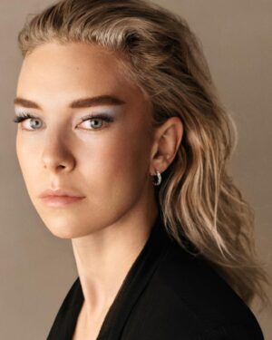 Vanessa Kirby Instagram - @harpersbazaarus