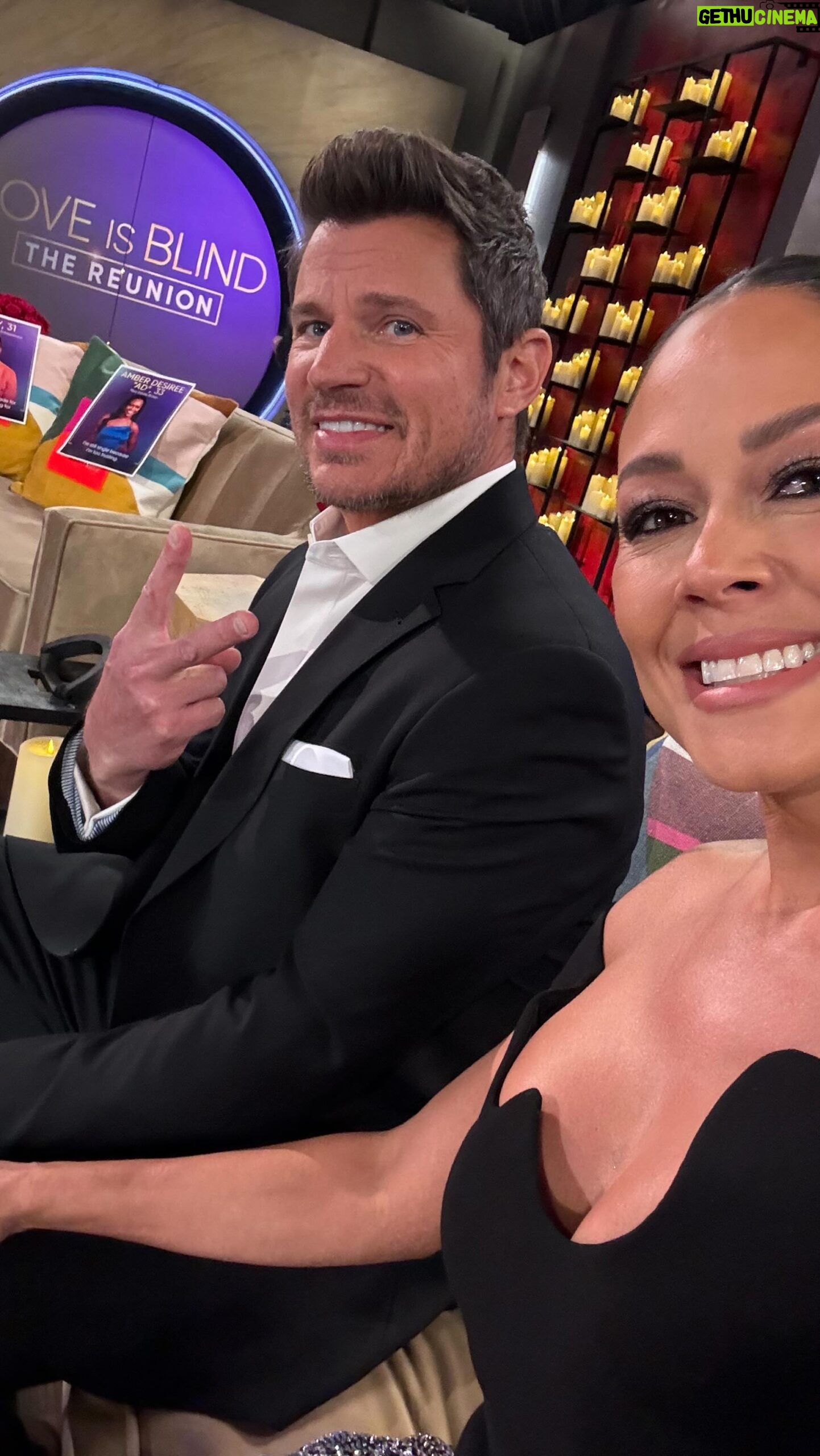 Vanessa Lachey Instagram - Coming at you from the #LoveIsBlind stage! The reunion is out NOW on @netflix! ❤️