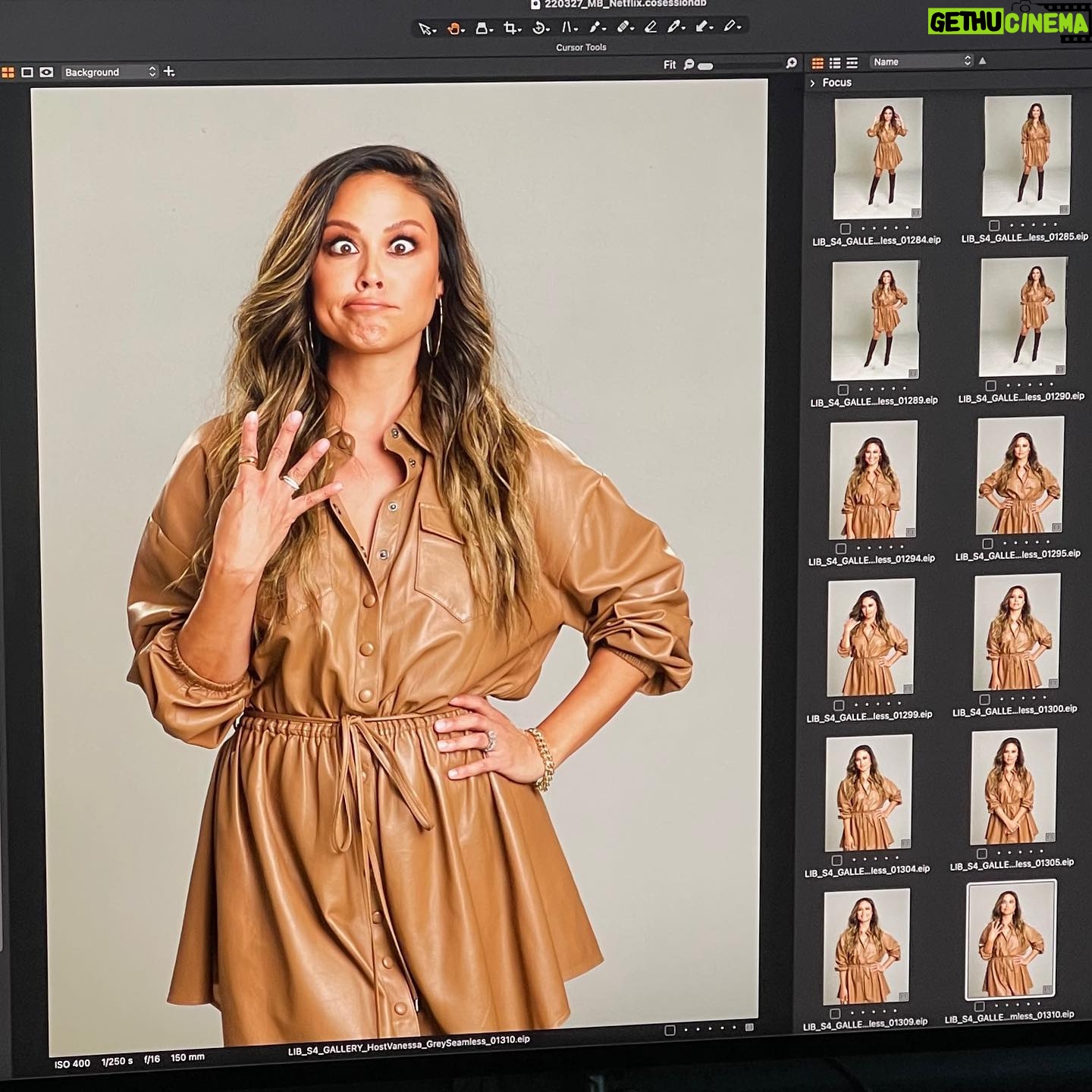 Vanessa Lachey Instagram - Season 4 TOMORROW! It’s. About. To. Go. DOWN! #LoveIsBlind