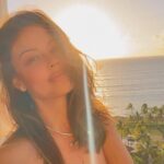 Vanessa Lachey Instagram - Taking a moment to Love on our Island and Her Beauty. Mahalo for letting us share in your Aina. Mahalo for showing us your respect. Mahalo for connecting us in more ways than we can ever realize. Tonight, we get to share you with the world. NCIS: Hawai’i will always be special because of YOU! 💫