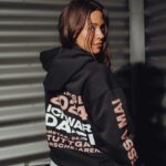 Vanessa Mai Instagram – Hoodie und Shirt „ICH WAR DABEI“ warten auf euch am Merch-Stand in der Porsche-Arena…🥹✨🫶🏼 Bis später 😘 #Zuhause2024