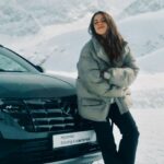 Vanessa Mai Instagram – Vollelektrische Performance, Winterzauber und coole Drifts mit @vanessa.mai – die Hyundai Winter Driving Experience in Sölden war einfach nur 💯⚡️❄️. 

#ErfahreHyundai #HyundaiDrivingExperience