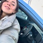 Vanessa Mai Instagram - Nennt mich Drift Queen 😜 Meine allererste Winter Driving Experience!! „Erfahre Hyundai“ - also ja, was soll ich sagen, das Motto einfach mal sowas von eingehalten. Danke an meine @hyundai_de Fam für das unvergessliche Erlebnis hier in Sölden. Und dann noch mit meinem neuen Hyundai IONIQ 5 N, den ich ab April fahren darf. 🥹…. Und ja, der kann was. Aber so richtig 😄👍🏼 Habt ihr sowas schon mal gemacht oder würdet ihr gerne mal? #HyundaiDrivingExperience #Hyundai #ErfahreHyundai #IONIQ5N