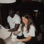 Vanessa Mai Instagram - MEINE PIZZA IST DAAAA!! Endlich!!!! Ich hatte es ja schon angedeutet, dass es im Mai „rund“ geht 🍕🍕🍕 Mein weiteres Highlight/Mailight 😃: Ab jetzt könnt ihr in eurer @losteria.de meine eigene Pizza mit dem Namen PRIMAVERA bestellen!🥹 Sagt mir unbedingt wie sie euch schmeckt. 😋