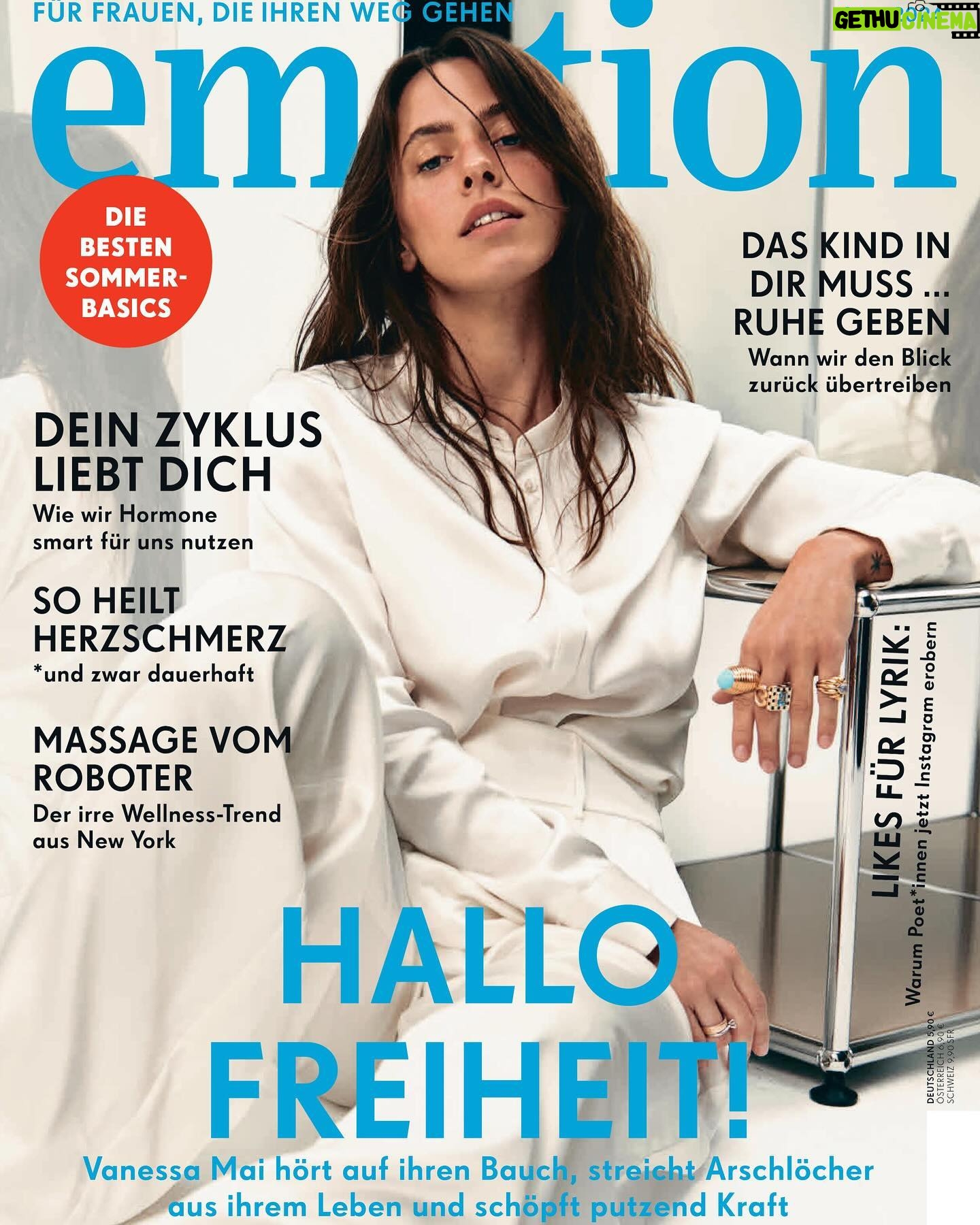 Vanessa Mai Instagram - Cover for @emotionmagazin Photo by @benkero