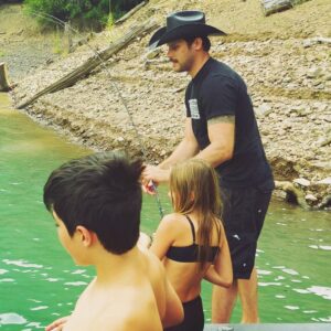 Vanessa Marcil Instagram - Happy Veterans Day to this beautifully flawed & brave man. Thank you for your service in the war and your continued service back home. What an example of a father who shows up no matter what and a lover who isn’t afraid to fail or apologize. My love for you grows by the year. With you…the honeymoon phase comes with time as we truly get to know who each other are in the good times AND the bad. It is who we are in the face of adversity that shows our true character. I’m so grateful to have you on our team. I love you MC. #RealMen