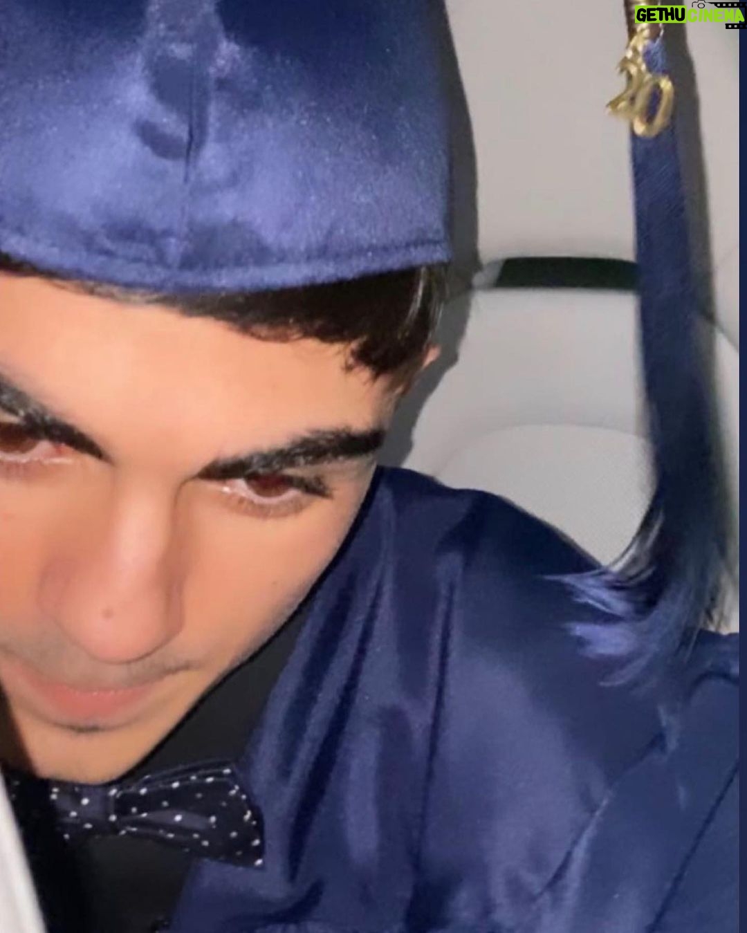 Vanessa Marcil Instagram - #Classof2020