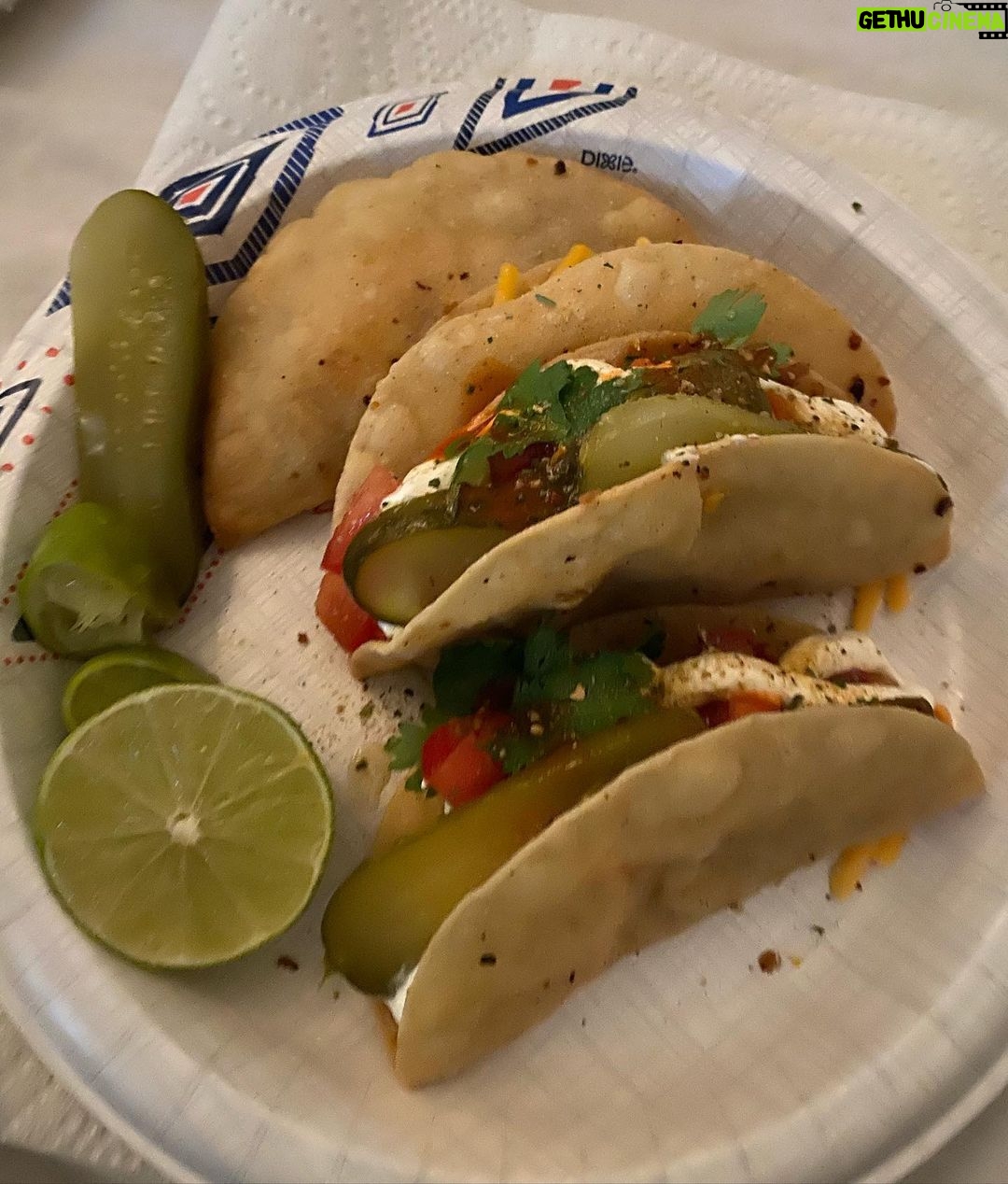 Vanessa Marcil Instagram - Kass moved out at 17. Tonight he came over with homemade Tacos he and Ian made for me and MC for dinner. The Ortiz family homemade fried shells his gagoo taught him to make. Oh and they are vegan..... #Badasssons #vote #ourfutureisbright #wealthy