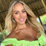 Vanessa Mariposa Instagram - Anzeige | Smile, it’s beautiful ✨ Gerade Zähne sind für mich super wichtig. Mit den unsichtbaren Zahnschienen von @smileunion.de kannst du in 3-7 Monaten deine Zähne begradigen. Mein Freund macht gerade eine Behandlung dort und es ist wirklich krass zu sehen, wie sich die Zähne bereits nach wenigen Wochen bewegen ☺️ Wie funktionierts? Bestelle auf @smileunion.de deine Abdruckbox, sende deine Unterlagen ein und erhalte deinen persönlichen Behandlungsplan. Mit meinem CODE VM1 bekommst du auf www.smileunion.de die Abdruckbox für nur 1€ ✨ ________ #zahnschiene #geradezähne #zahnkorrektur #aligner #smileunion