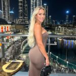 Vanessa Mariposa Instagram - Big city lights ✨😍🫶🏼🪞⚡️ _______ #vanessamariposa #doorsdubaimall #doorsdubai #dubaimall #nightoutfit #bootygainsinprogress #pomuskeln #fitgirlsinspire #dubaidowntown