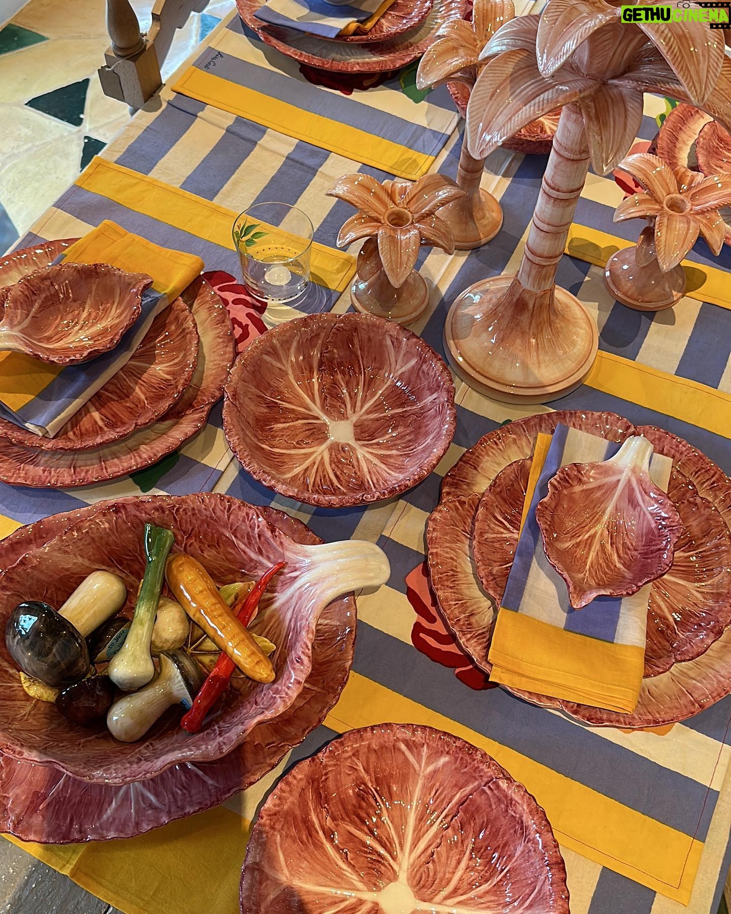 Vanessa Martins Instagram - @marbellaclubh está no meu top 5 de hotéis preferidos. Foi muito fácil chegar a esse lugar no meu coração. Voltarei ❤️