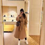 Vanessa Martins Instagram - Gostei de Praga. Ótimo sítio para ir num fim‑de‑semana, é suficiente na minha opinião. Cidade bonita e toda arranjadinha. Privilegiam imenso a arte e os seus artistas. As cores dos edifícios 😍 A arquitetura mantém se na antiguidade criando memória pela história. Andrea Bocelli a repetir! 👌🏻