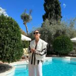 Vanessa Martins Instagram - Um dia passeava eu pelo Instagram e descobri o @marbellaclubh …. Daí até ficar apaixonada pelas fotografias foi bastante rápido. Os sitos, os pormenores eram perfeitos, perfeitos demais para ficar só pelo Instagram, um dia eu tinha que ver este hotel ao vivo. E aqui estou eu a confirmar tudo. E para vos dizer que é muito mais lindo ao vivo 🥰