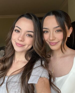 Vanessa Merrell Instagram - You will always be my best friend and I will always be there for you. Can’t wait to experience this new adventure with you ♡ I love you so much roni. Please keep your room clean for Aaron.